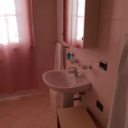 Al Sentiero Di Charly Bed & Breakfast 3*