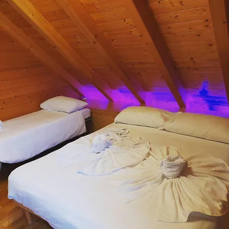 Al Sentiero Di Charly 3*