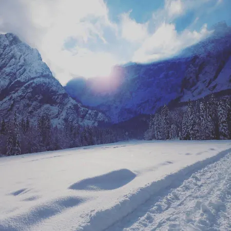 Al Sentiero Di Charly 3*