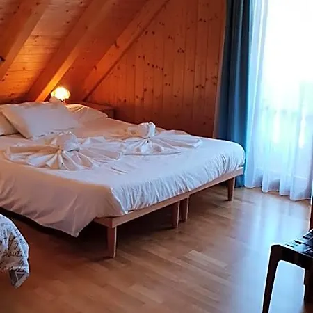 Al Sentiero Di Charly Bed and breakfast